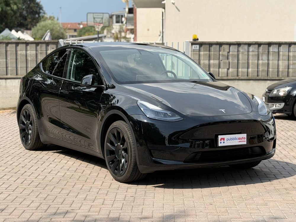 Tesla Model Y usata a Novara — foto 3