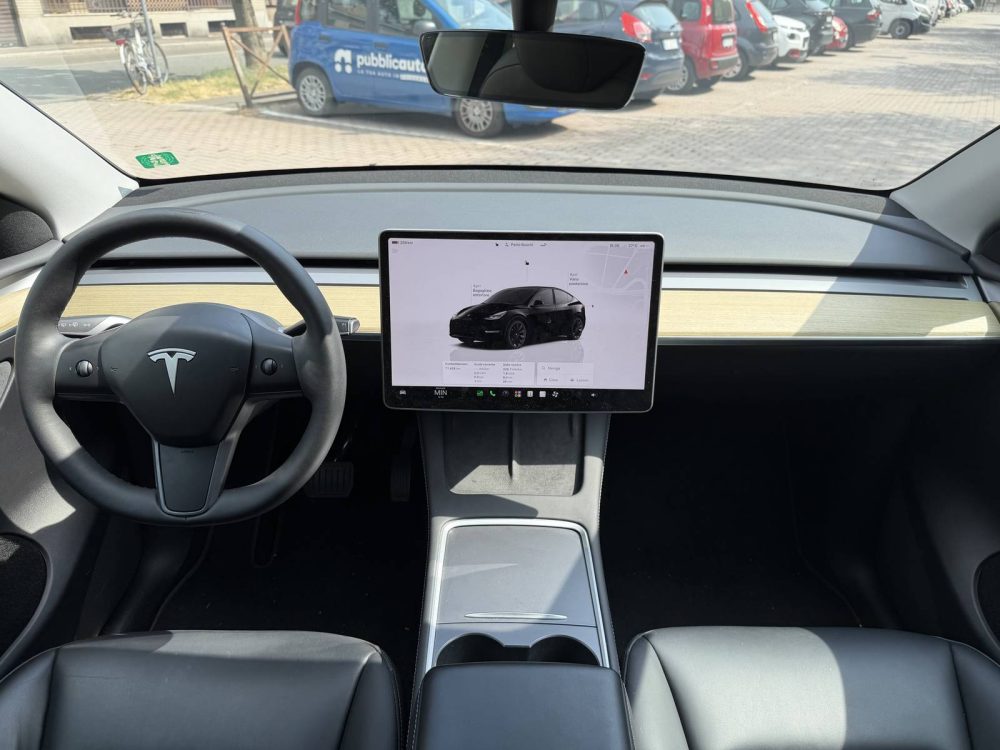 Tesla Model Y usata a Novara — foto 15