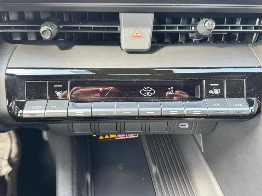 Toyota C-HR usata a Verbania — foto 10