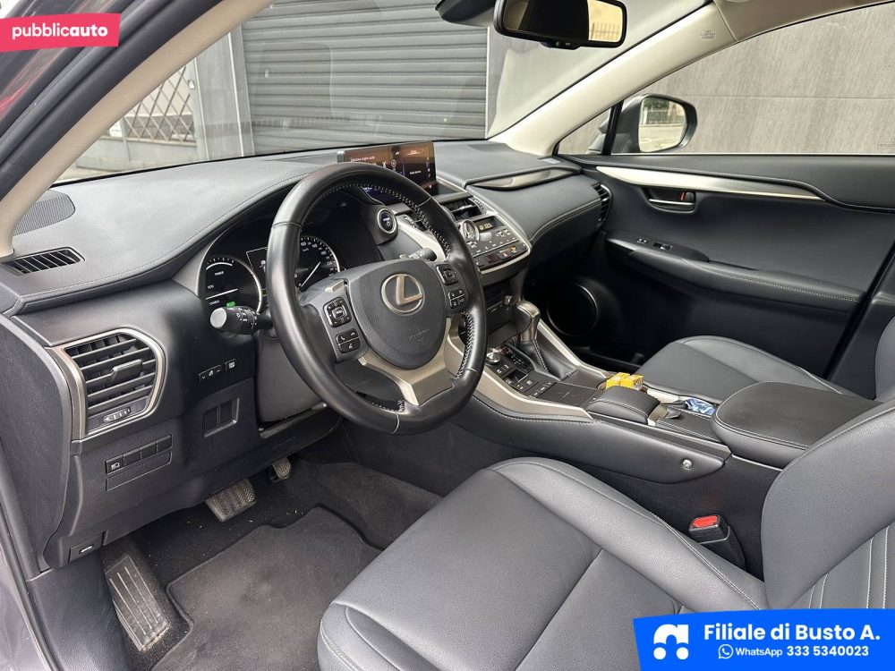 Lexus NX-Series usata a Busto Arsizio — foto 11