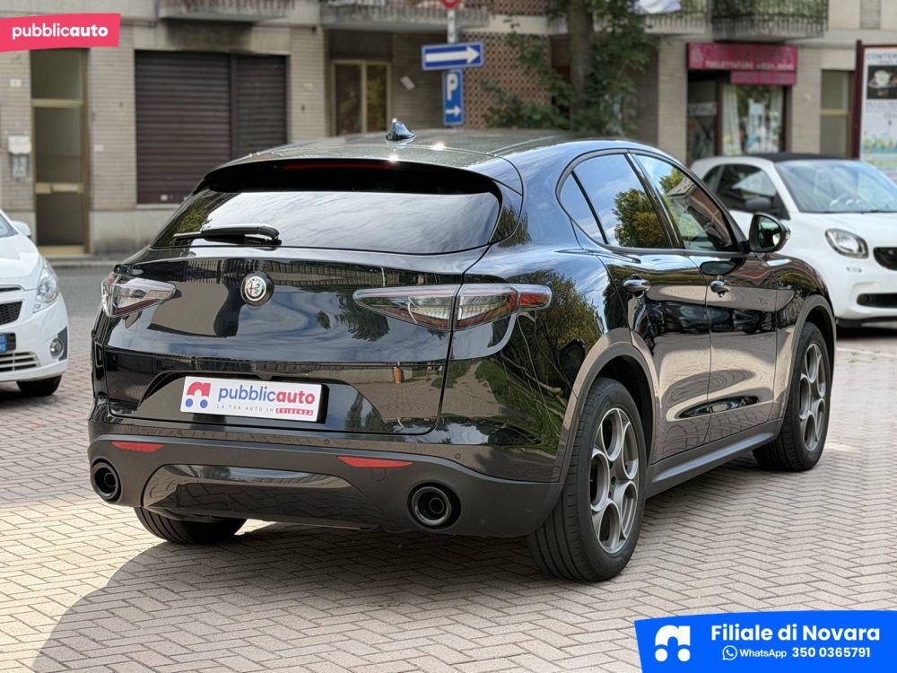 Alfa Romeo Stelvio usata a Novara — foto 4