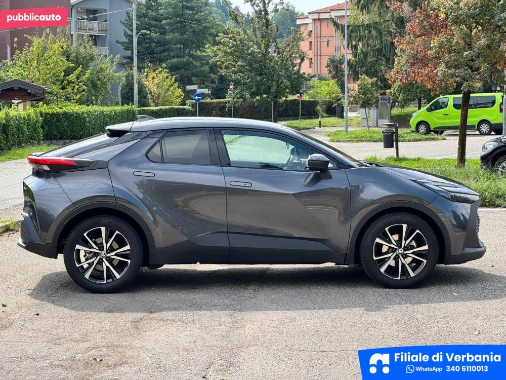 Toyota C-HR usata a Verbania — foto 26