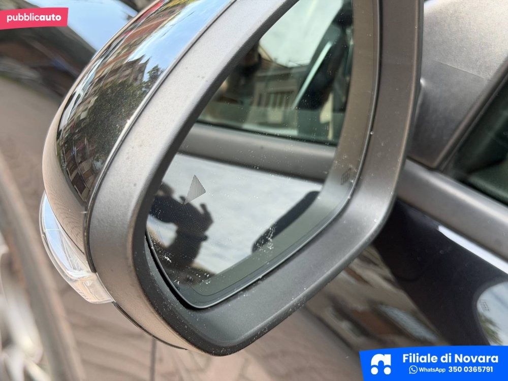 Alfa Romeo Stelvio usata a Novara — foto 19